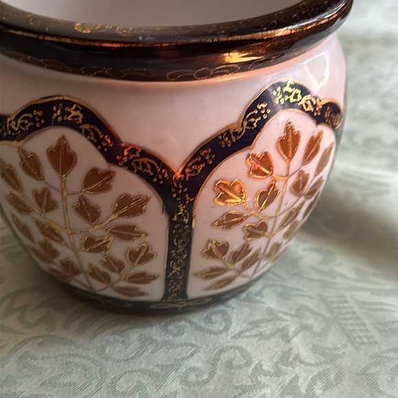 Plant Flower Pot Vase Ceramic Art Pottery White Painted Blue W Gold Highlights - Picture 2 of 6